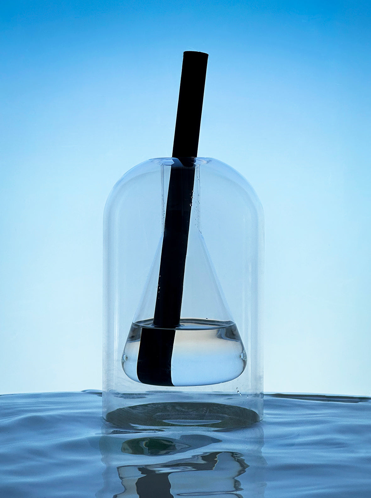 'FragranceLab' : Single TRIANGLE Glass Diffuser + frosted bottle 200ml fragrance oil + diffuser reeds