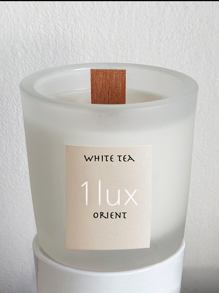 Oriental White Tea 400ml Candle + Bamboo Lid