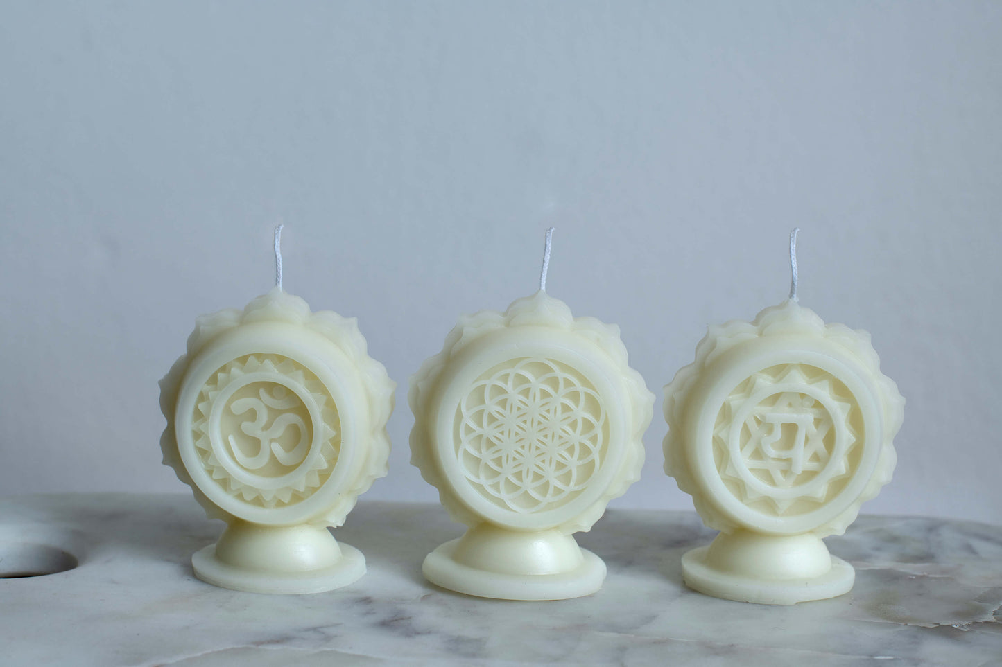 Gift Box; 3 x Chakra Candles; 'Head', 'Heart' + 'Flower of Life'